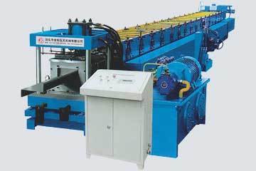 自動Z型鋼設(shè)備首選泊頭壓瓦機廠家 智能制造與軟件開發(fā)的融合之道